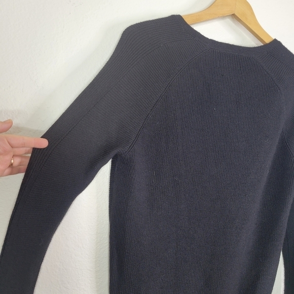 Athleta merino wool blend Vneck sweater - Picture 6 of 7